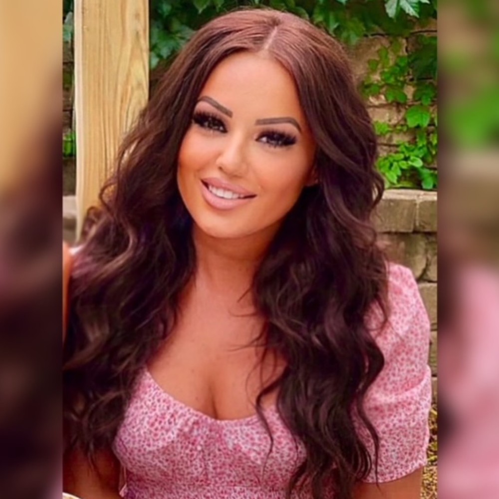 Meet your Posher, Posh